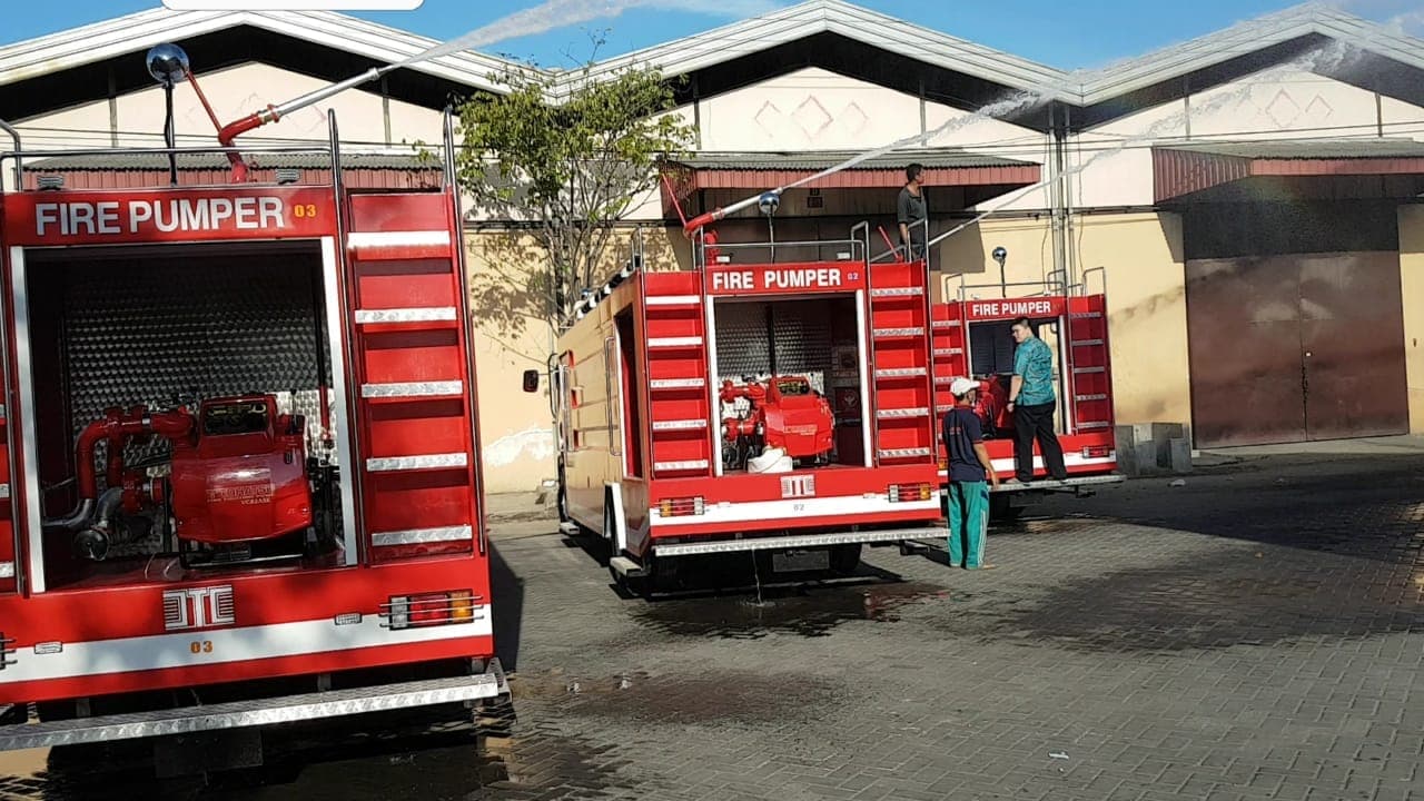 Proyek mobil pemadam kebakaran 4