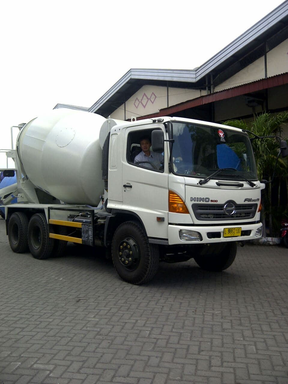 Truk Tangki